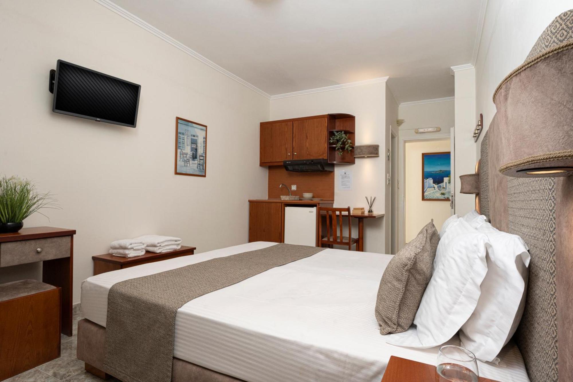 Hotel Dionysis Studios Adámas Eksteriør bilde